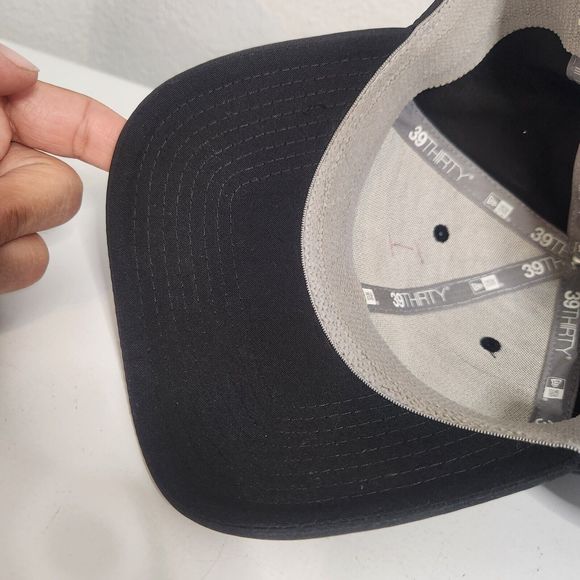 Colorado Rockies MLB New Era 2023 Clubhouse 39Thirty Stretch Hat~ Black M-L - Picture 7 of 7